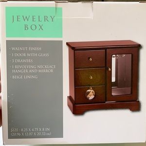 Jewelry box